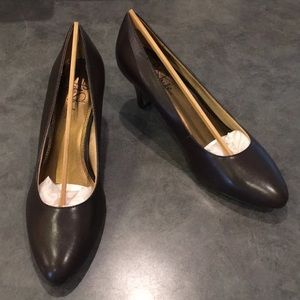Brilliant Brown Pumps